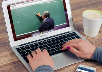 Geleneksel Eğitimden Online Eğitime